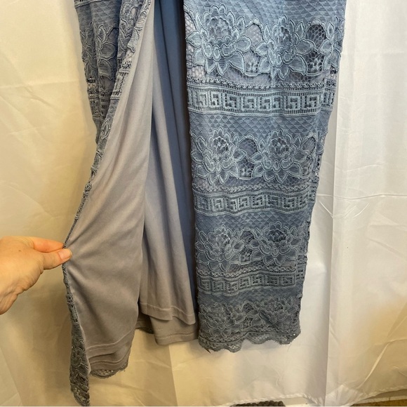 ADRIANNA PAPELL Women’s Blue Lace Beaded Full Length Formal Dress Size Small - Picture 14 of 16